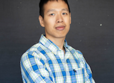 Photo of faculty member Linbo Wang